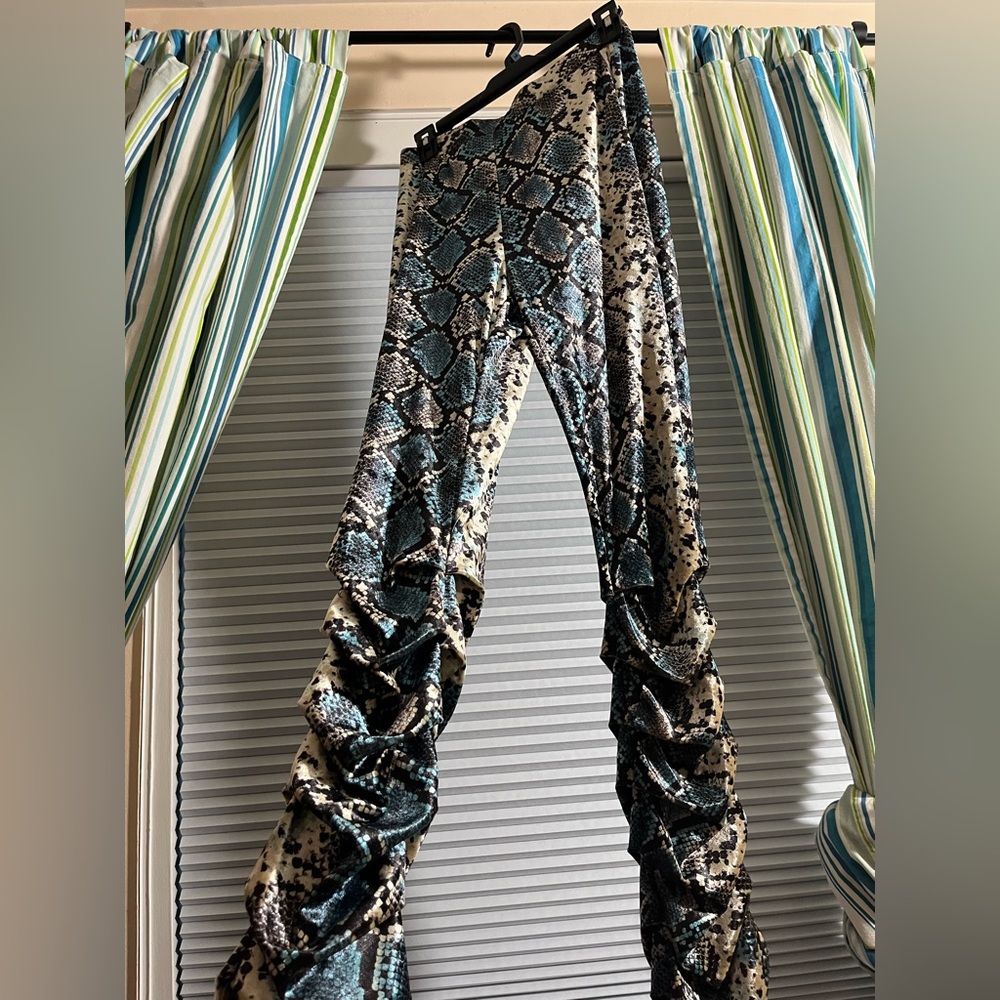 Never worn dress stacked pants still has tag on